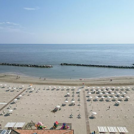 Hotel Villa Paola Rimini Exterior photo